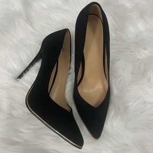 Never worn beautiful black heels with gold trim